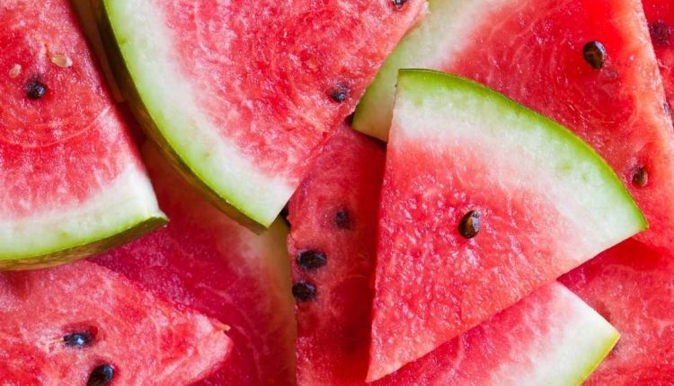 Saiba se a melancia é remoso e como consumir