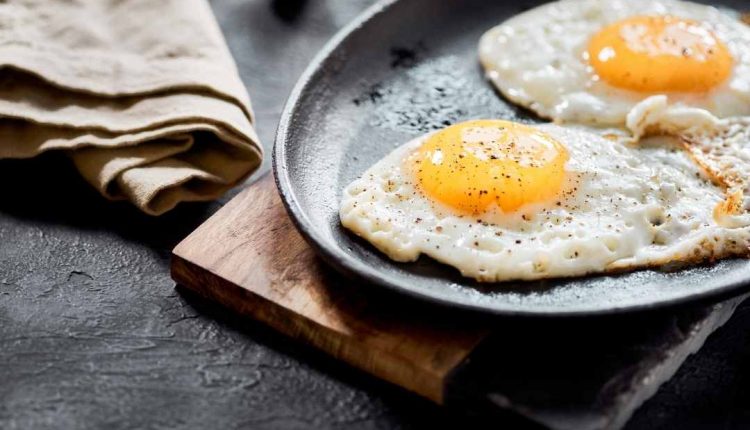 Confira se o ovo frito é remoso ou não